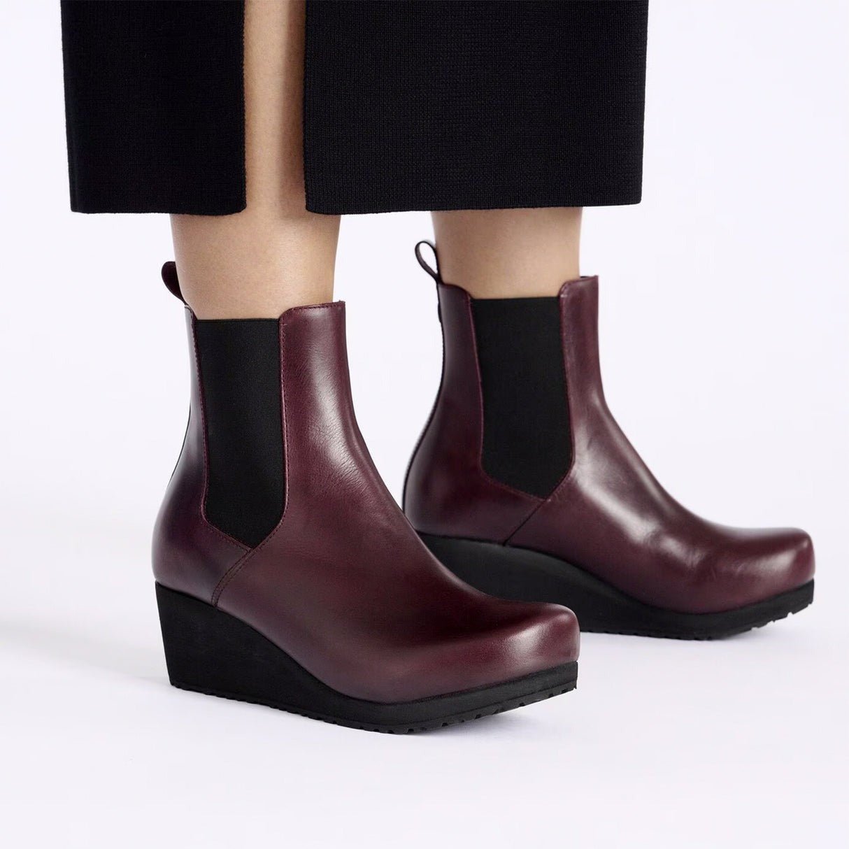 Ebba Slip On | Leather | Zinfandel - Image 2