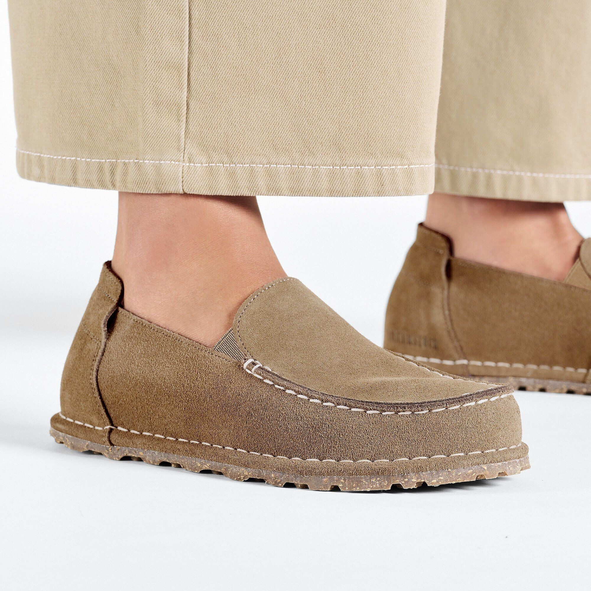 Utti | Suede | Taupe - Image 2